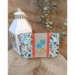 Pochette / Porte-monnaie / Porte-feuille artisanal « Visage et Fleurs »