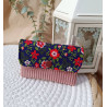 Pochette à cartes en velours rose poudré et tissu fleuri bleu marine