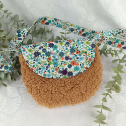 Sac à main enfant sherpa caramel – Rabat Liberty – Fait main doux et original
