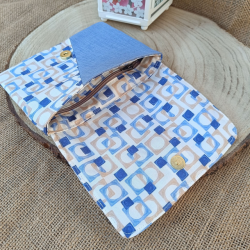 Porte-monnaie dame au chapeau brodé – bleu beige – fait main en tissu