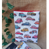 Pochette à livre coton écru – Motif voitures colorées – Taille au choix – Artisanat
