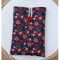 Pochette livre fleurs rouges – Fond bleu nuit – Taille au choix – Fait main