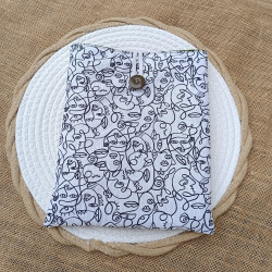 Pochette livre grand format – Blanc & dessin artistique noir – Fait main