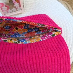 Porte-monnaie velours fuchsia côtelé avec rabat à fleurs – Fait main
