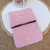 Porte-monnaie velours rose & rabat fleuri bleu – Fait main chic et pratique