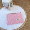 Porte-monnaie velours rose & rabat fleuri bleu – Fait main chic et pratique