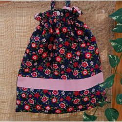 Sac à chaussons maternelle fleurs rouges fond bleu nuit et coton rose – Fait main