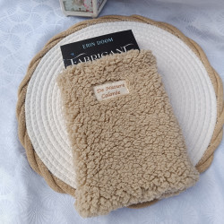 Pochette à livre sherpa – Protection douce et cocooning pour vos livres