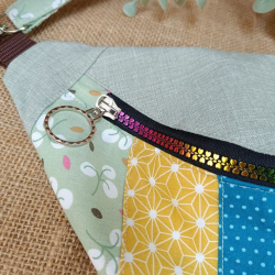 Sac banane XXL femme – Patchwork vert jaune bleu – Fait main original