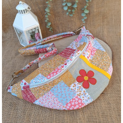 Sac banane XXL femme – Patchwork printanier & fleur – Fait main original