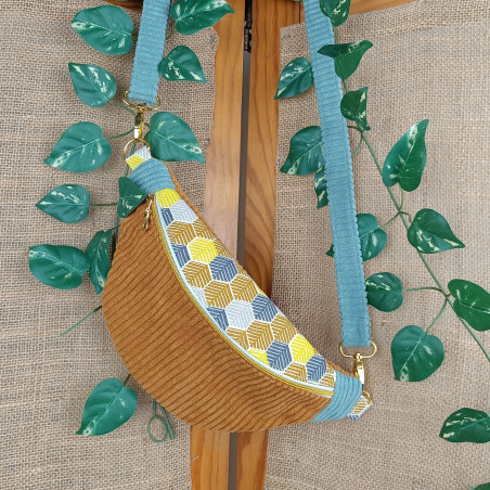 Sac banane enfant- en velours côtelé caramel – Fait main