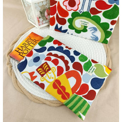 Pochette de livre en tissu coloré – Grand & Petit modèle | Protection livre originale