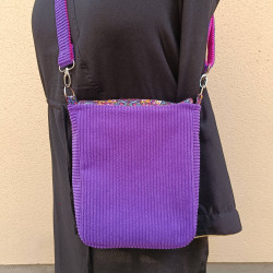 Sac bandoulière artisanal violet et fuchsia en velours – Motifs calaveras