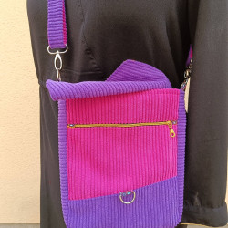 Sac bandoulière artisanal violet et fuchsia en velours – Motifs calaveras