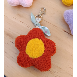 Porte-clés fleur douce en éponge microfibre – fait main – couleur au choix