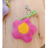 Porte-clés fleur douce en éponge microfibre – fait main – couleur au choix