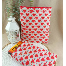 Pochette Livre Tissu Cœurs Rouges – Housse Protège Livre
