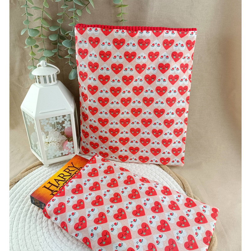 Pochette Livre Tissu Cœurs Rouges – Housse Protège Livre
