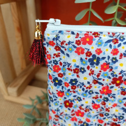 Pochette matelassée fleurie style liberty I fait main à Metz
